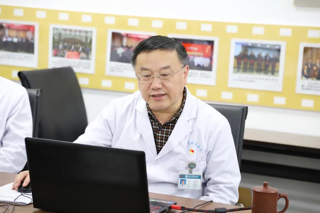 九三學(xué)社宿遷市鐘吾醫(yī)院支社召開專題學(xué)習會傳達中共十九屆六中全會精神(圖2) 九三學(xué)社宿遷市鐘吾醫(yī)院支社召開專題學(xué)習會傳達中共十九屆六中全會精神(圖2)